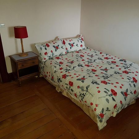 Holmhurst Guest House 배서스트 외부 사진