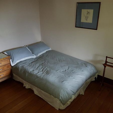 Holmhurst Guest House 배서스트 외부 사진