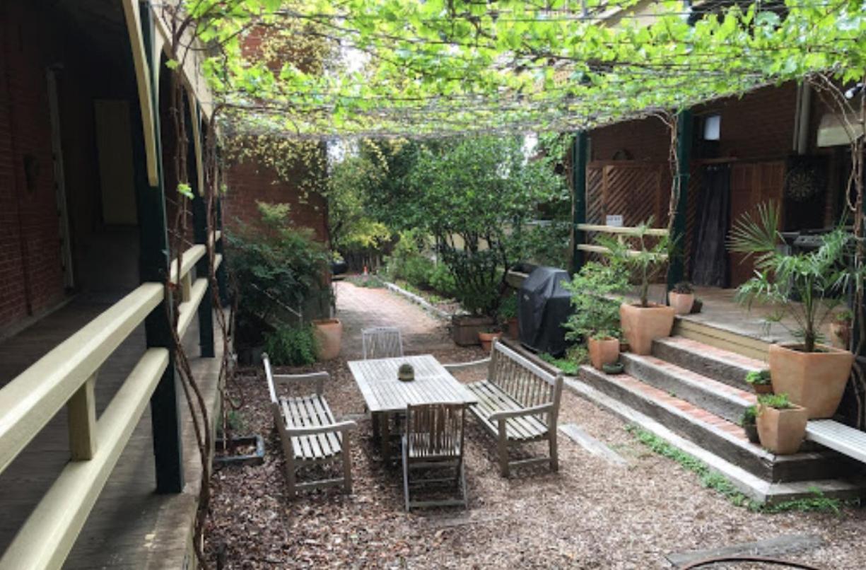 Holmhurst Guest House 배서스트 외부 사진