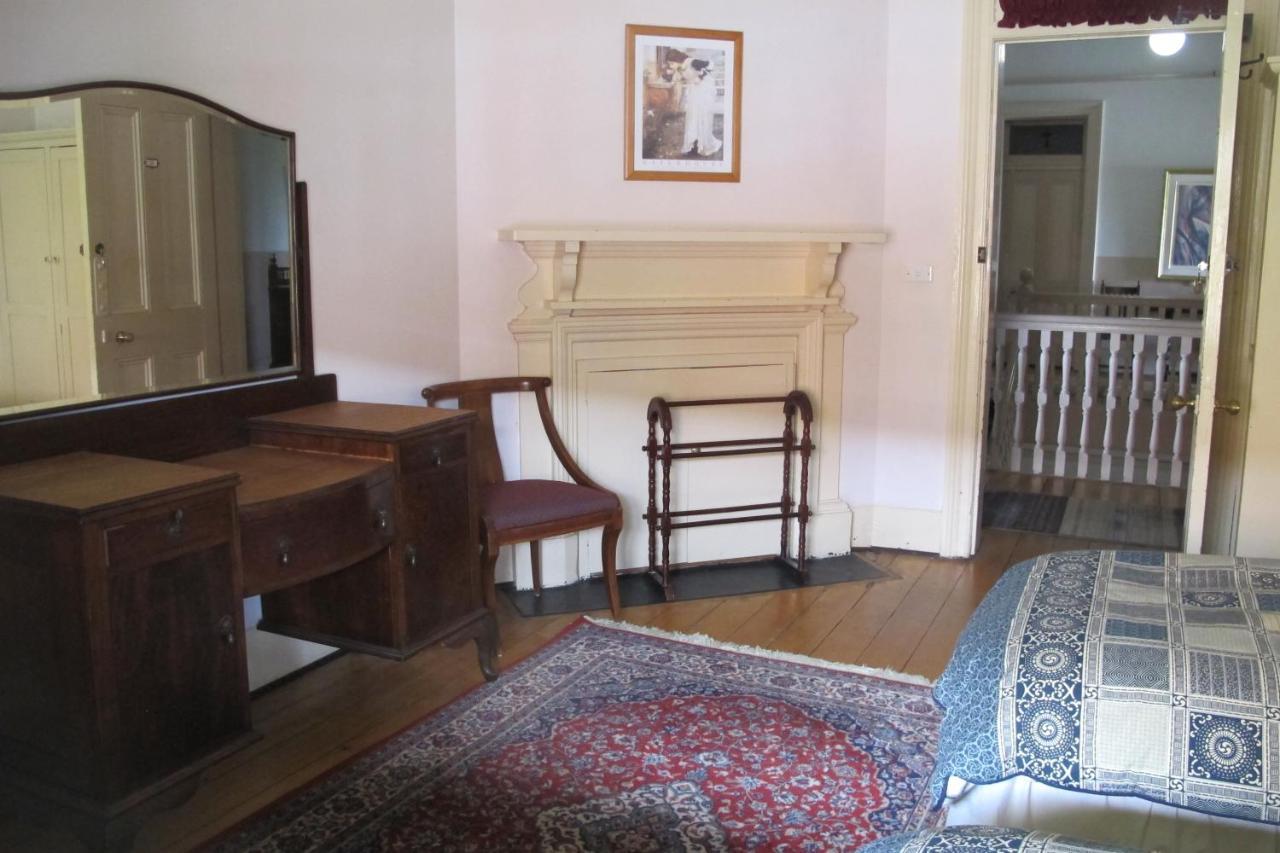 Holmhurst Guest House 배서스트 외부 사진