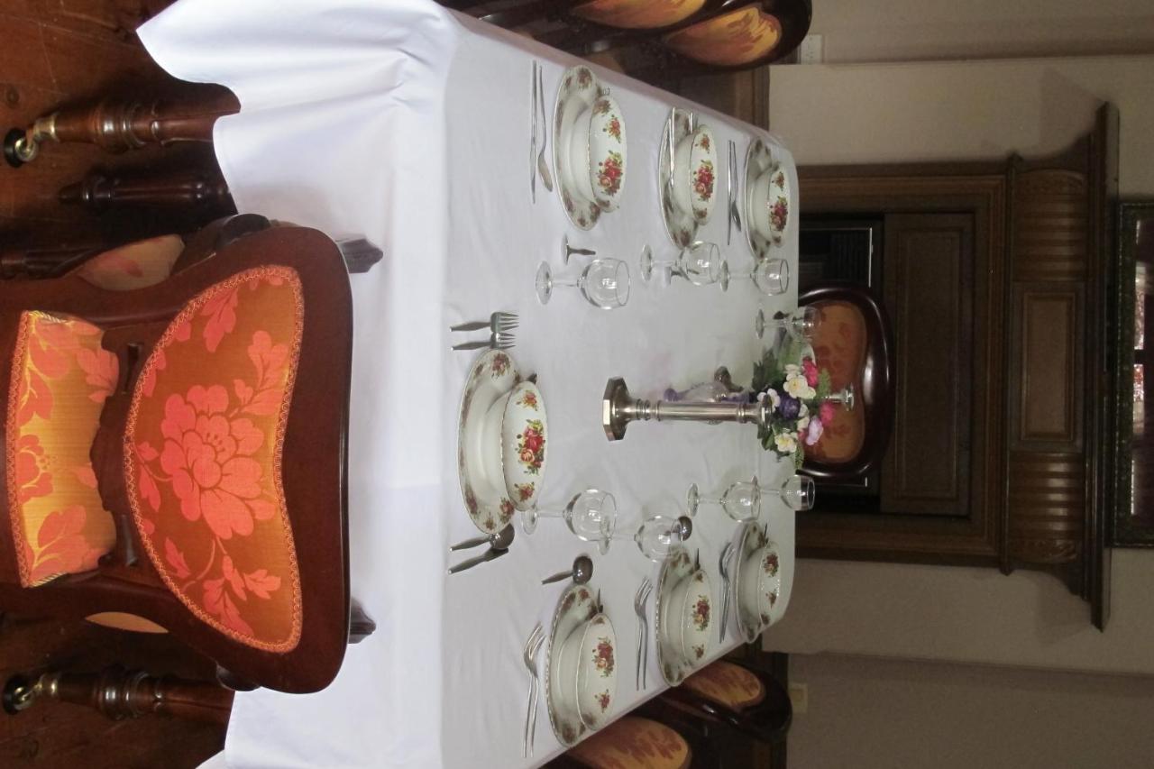 Holmhurst Guest House 배서스트 외부 사진