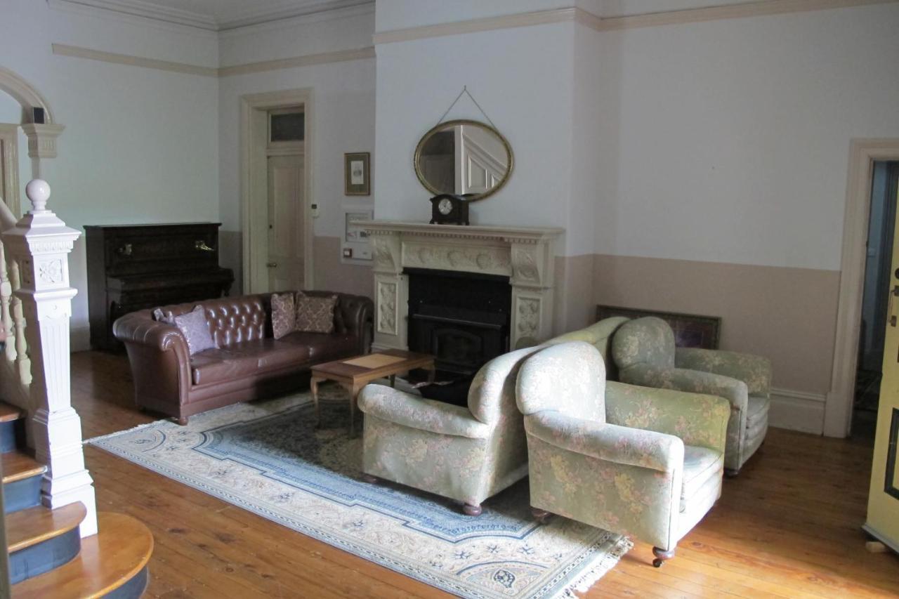 Holmhurst Guest House 배서스트 외부 사진