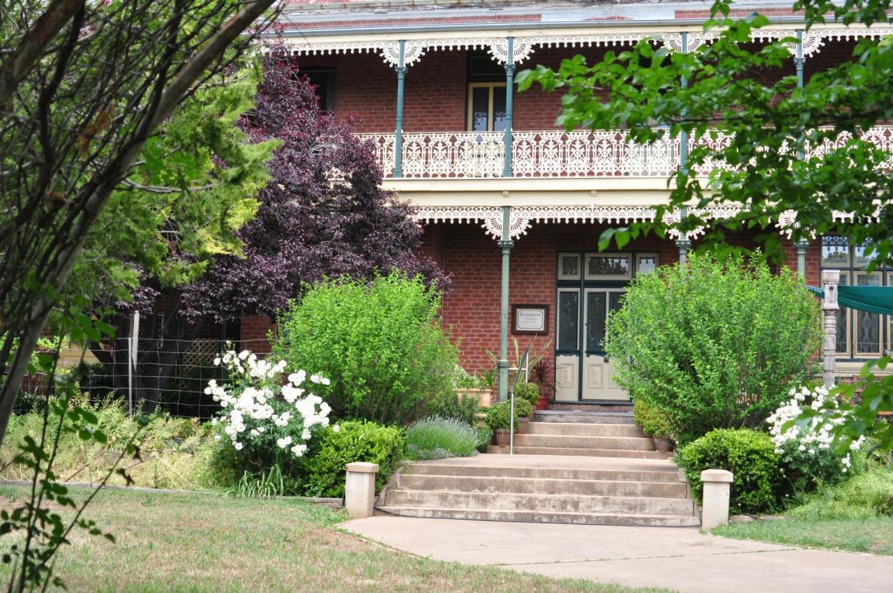Holmhurst Guest House 배서스트 외부 사진