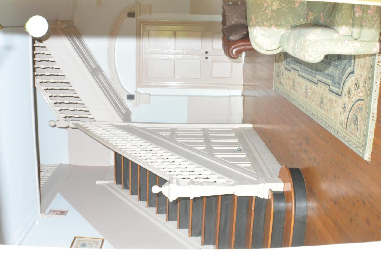Holmhurst Guest House 배서스트 외부 사진